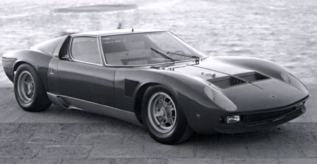 Lamborghini Miura SVJ